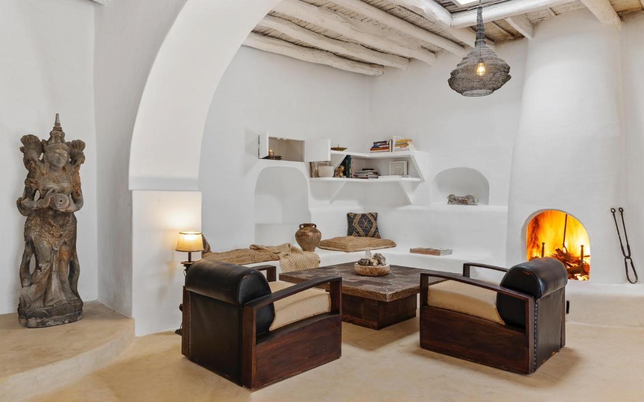 Villa Cortijo El Albaricoque De La Sierra - De 75 Hectareas ! Nijar