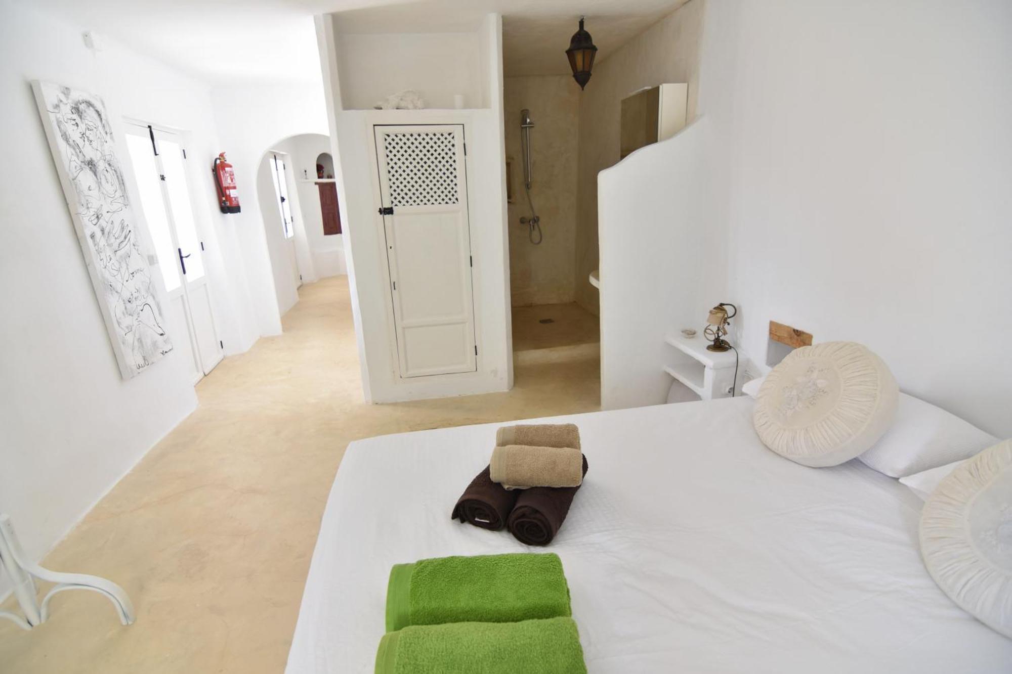 Villa Cortijo El Albaricoque De La Sierra - De 75 Hectareas !