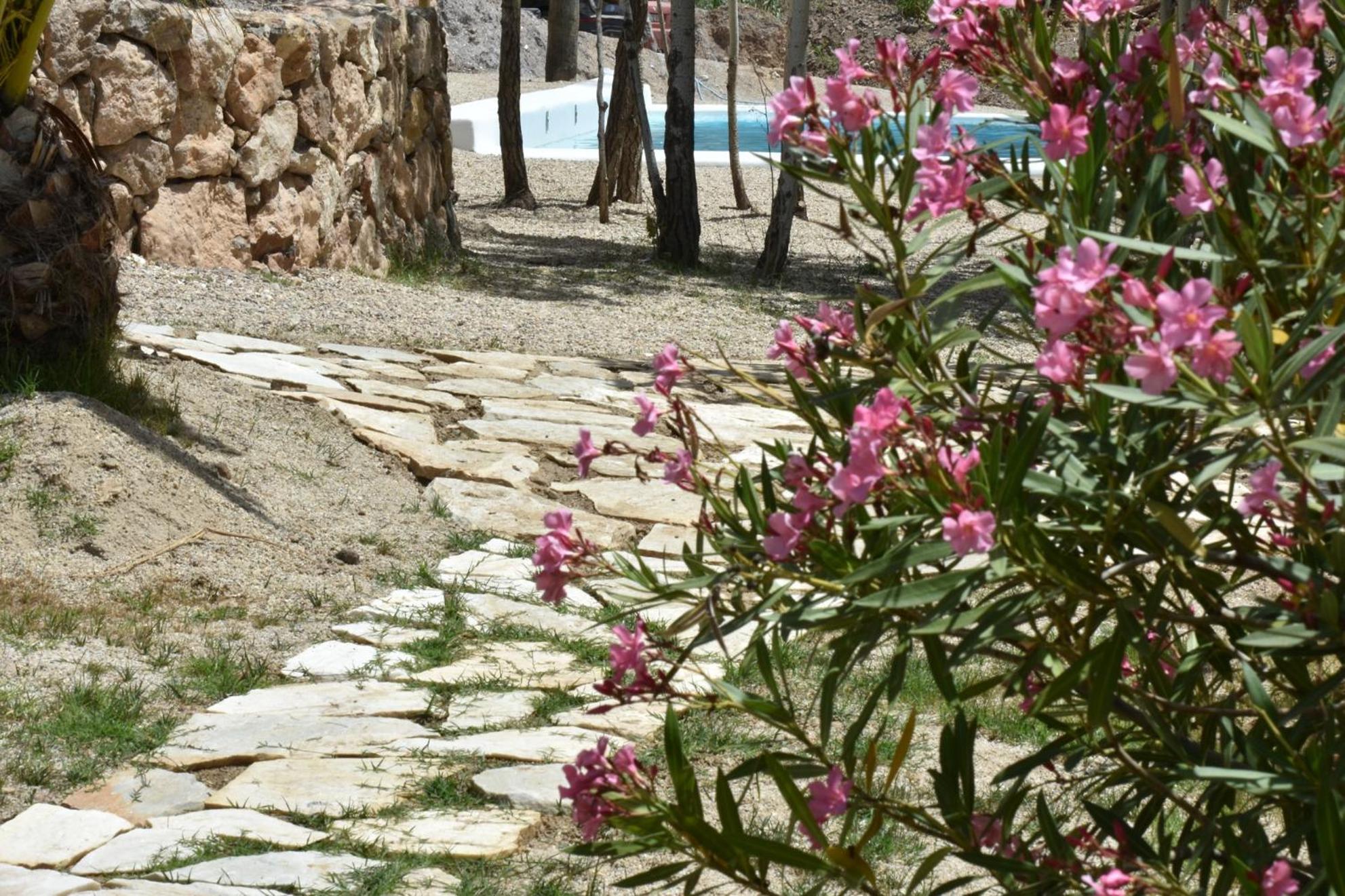 Villa Cortijo El Albaricoque De La Sierra - De 75 Hectareas ! *