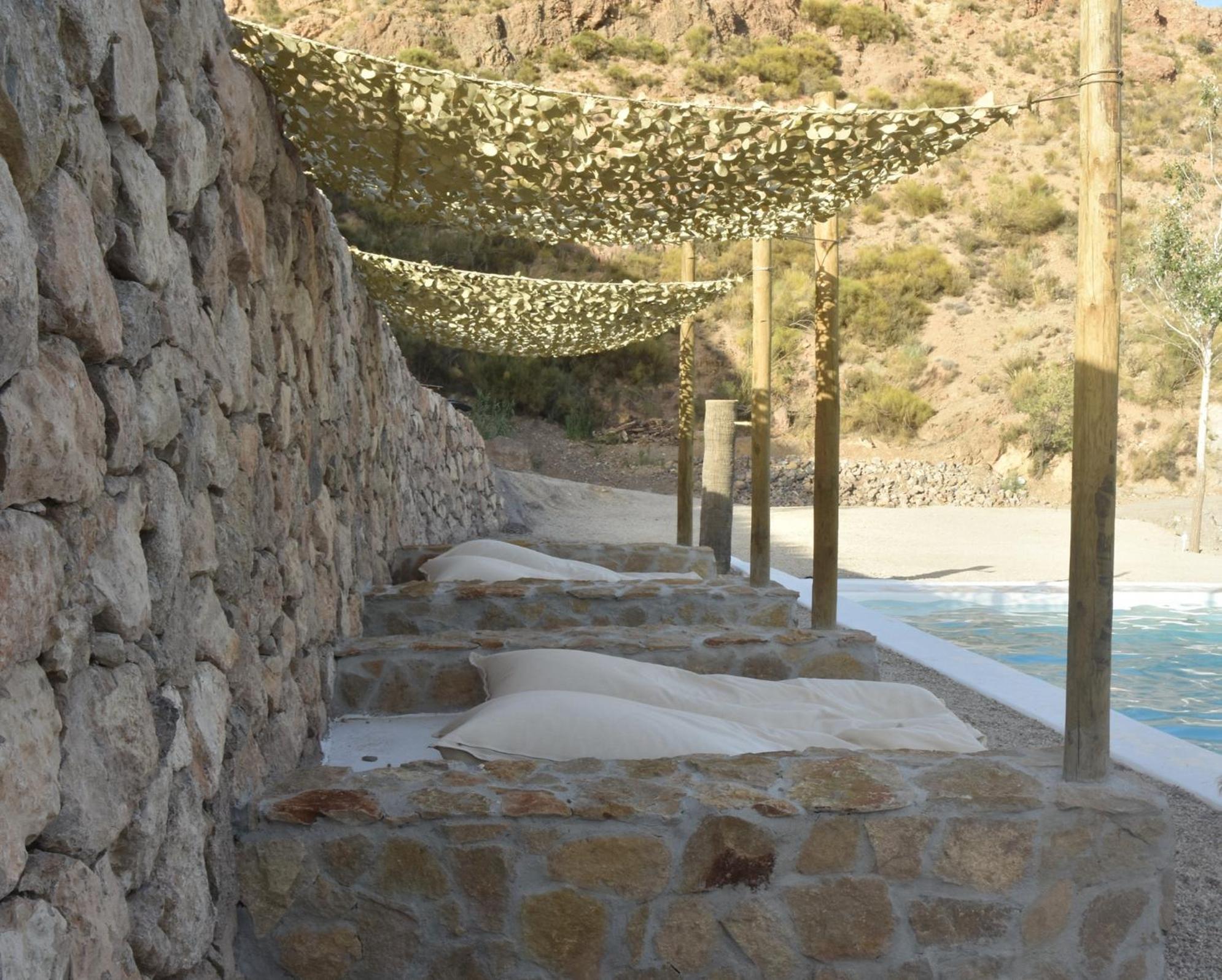 Villa Cortijo El Albaricoque De La Sierra - De 75 Hectareas ! *